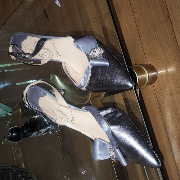 She liked them so much, that she did them 4 times...Women's slingbacks.